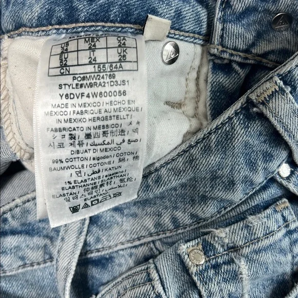 Guess 90s Style Mom High Rise Distressed Jeans Size 24 Light Wash - Picture 3 of 9